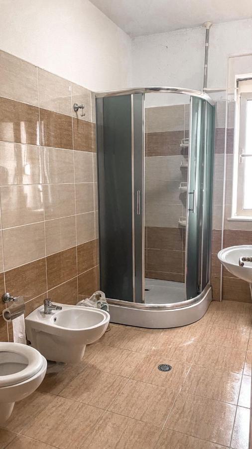 Lando Apartment Shkoder Luaran gambar